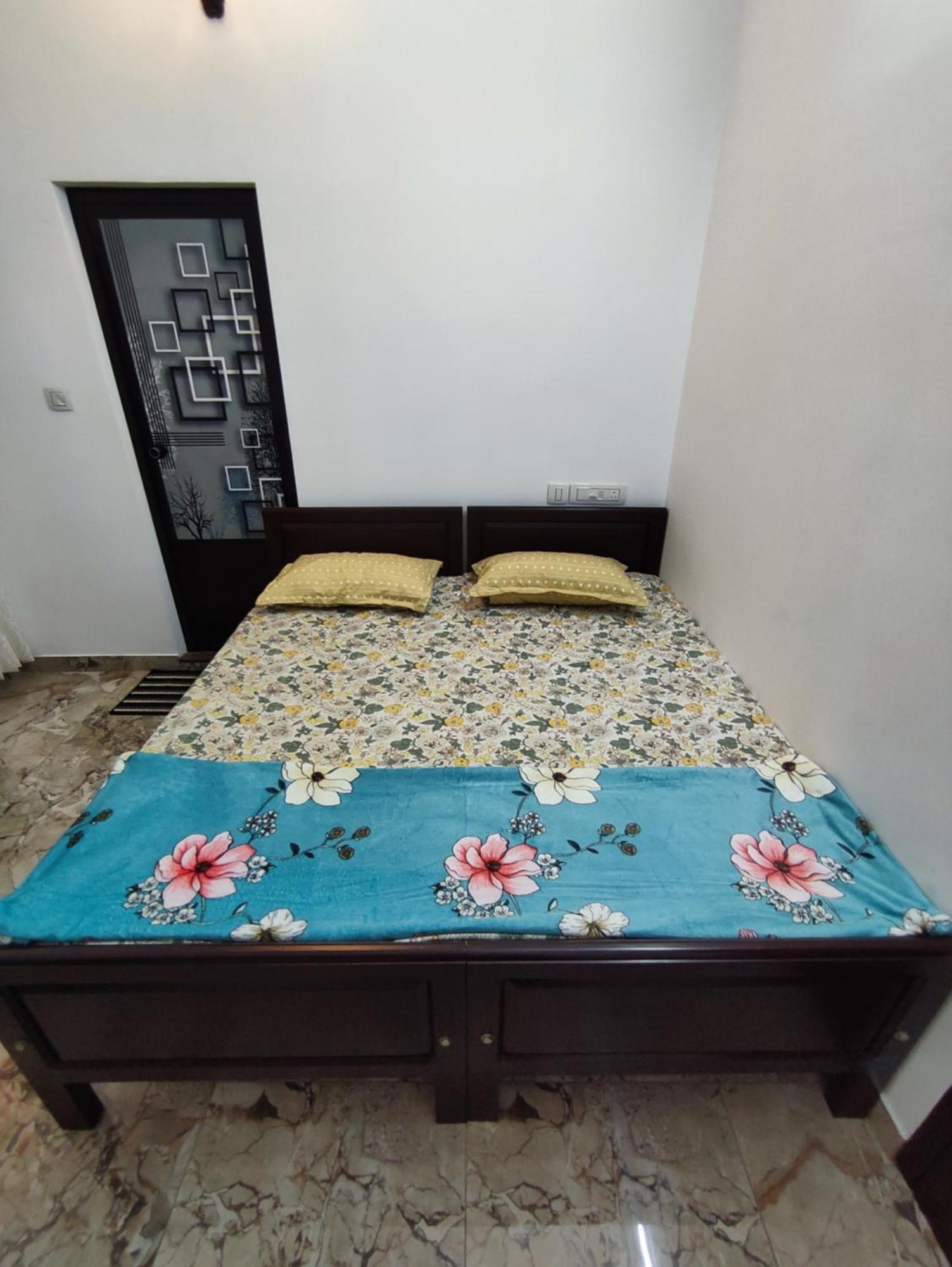 Alam Homestay Kochi Luaran gambar
